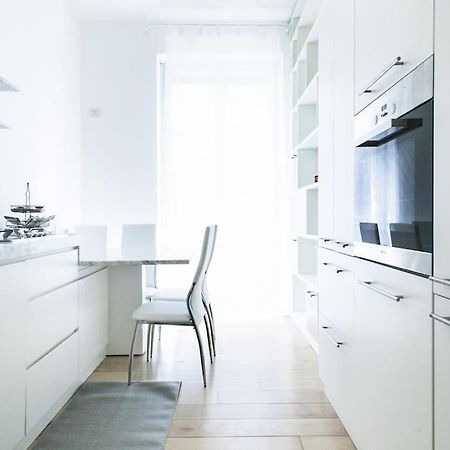 Charming Home Near Duomo Milano Exteriör bild