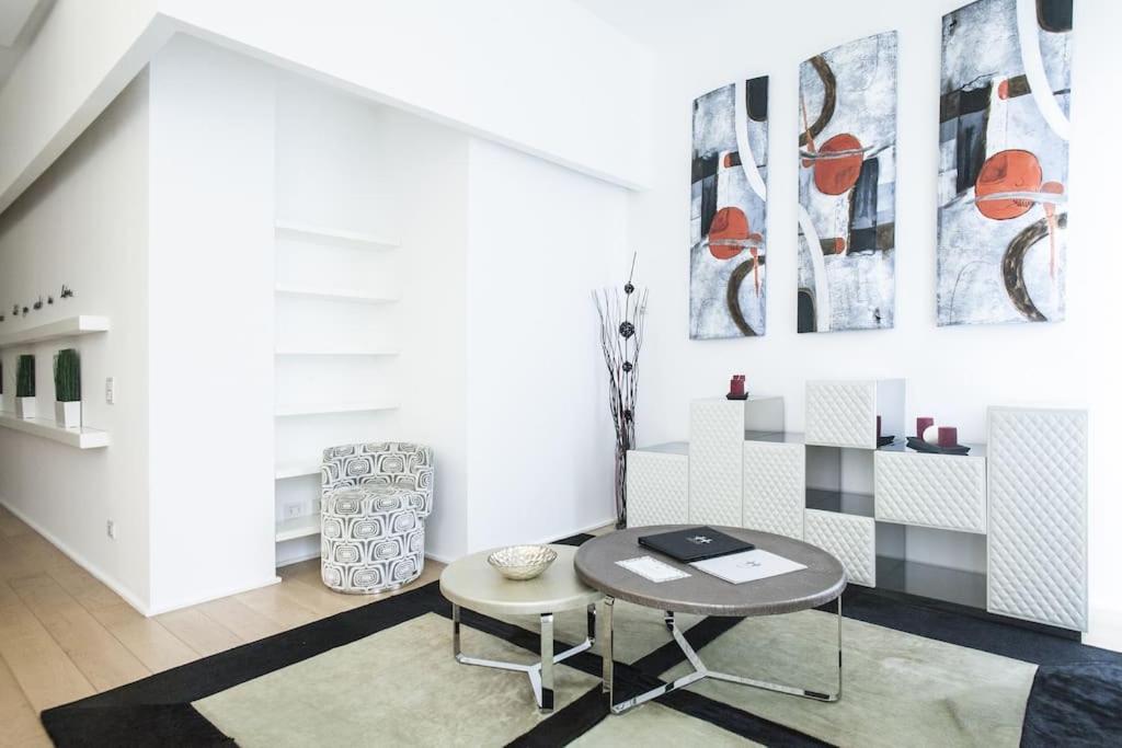 Charming Home Near Duomo Milano Exteriör bild